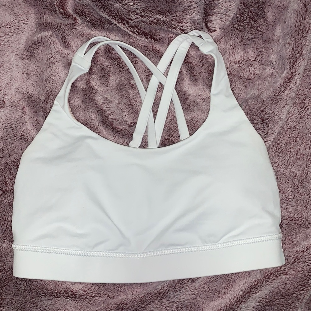 Lululemon Criss Cross White Energy sports Bra size XS 4